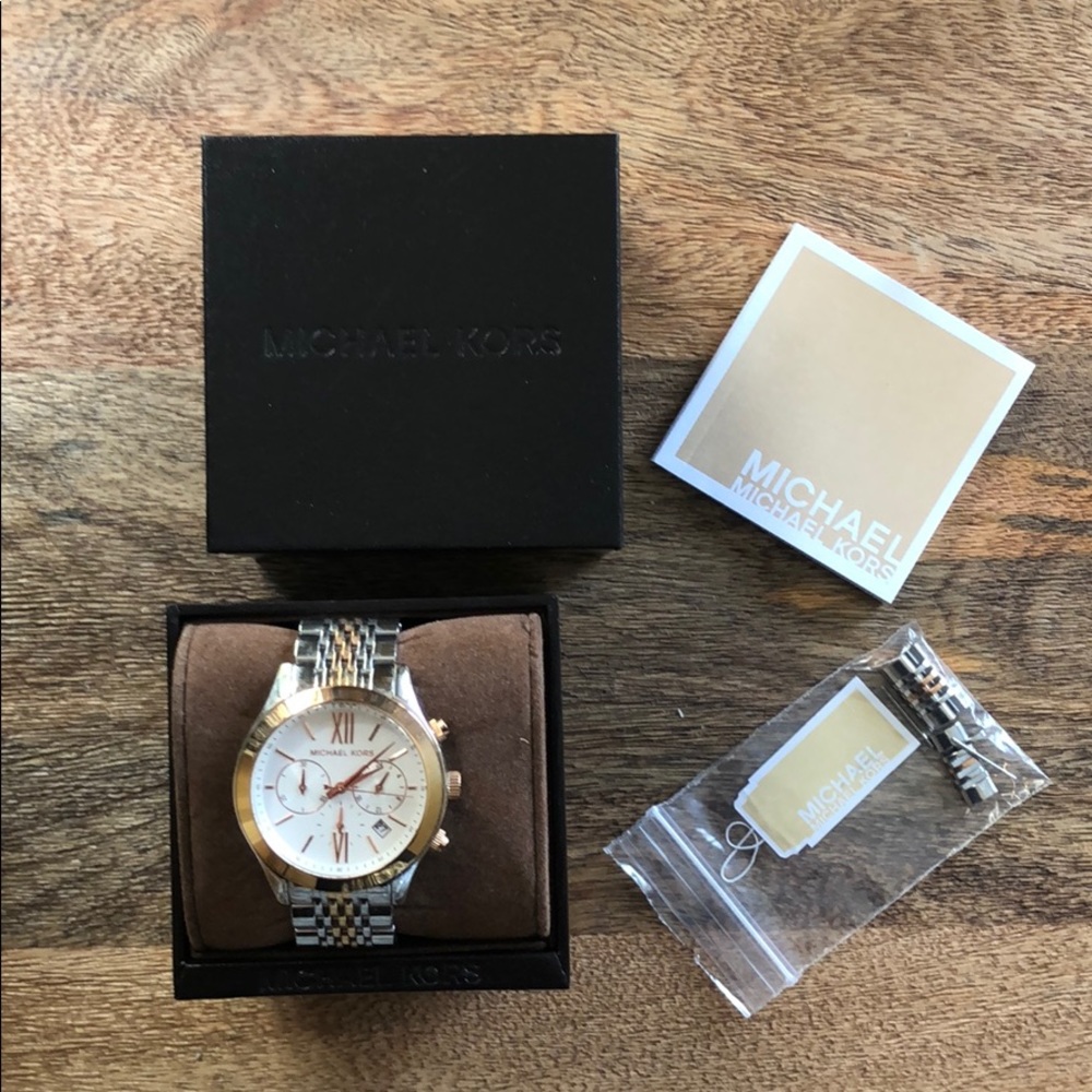 Michael Kors Rose Gold and Silver Watch - Picture 5 of 5